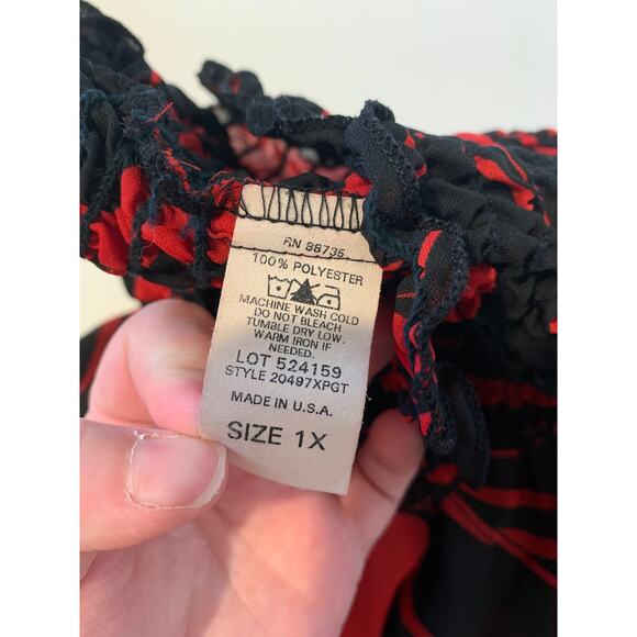 Y2K Red and Black Halter Top Size 1X Made in USA witchy whimsigoth goblincore - Picture 6 of 7